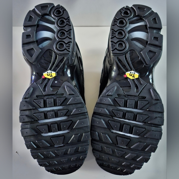 Hot new Women's Nike Airmax Tn Plus unisex size 9 gym shoes - Picture 4 of 5